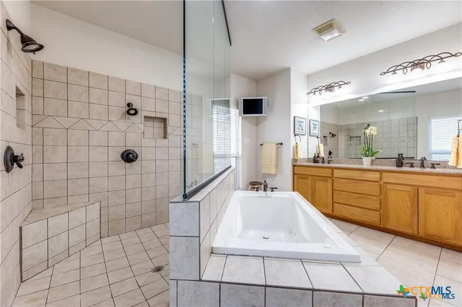 8177 Boenig Road, Seguin, TX 78155 - #2