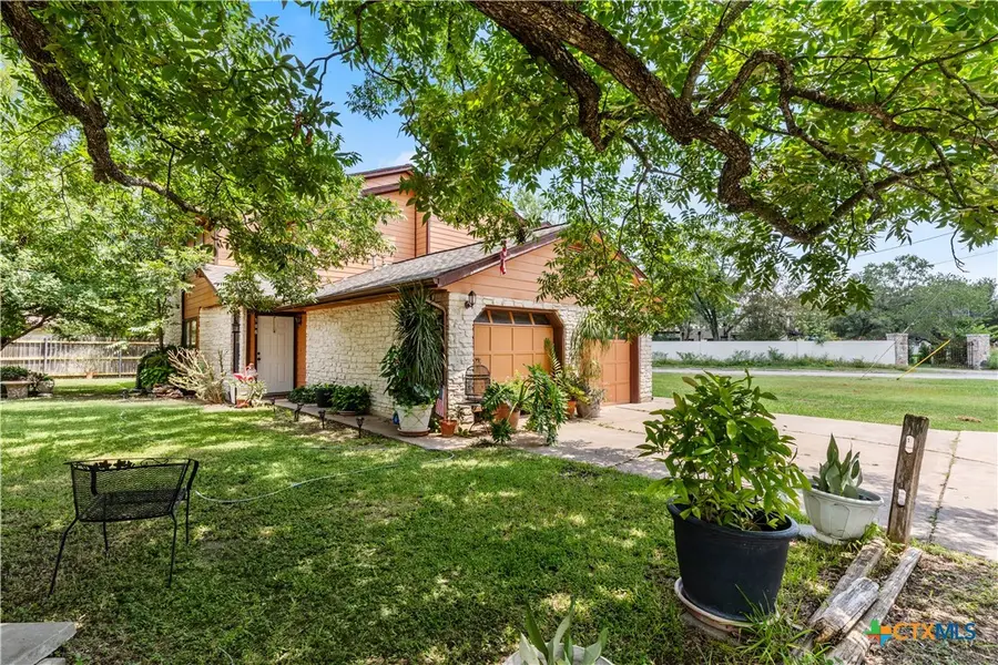 108 Leona Street, Lockhart, TX 78644 - #2
