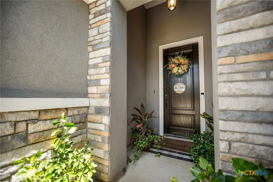 114 E St. Francois, Port Lavaca, TX 77979 - #3