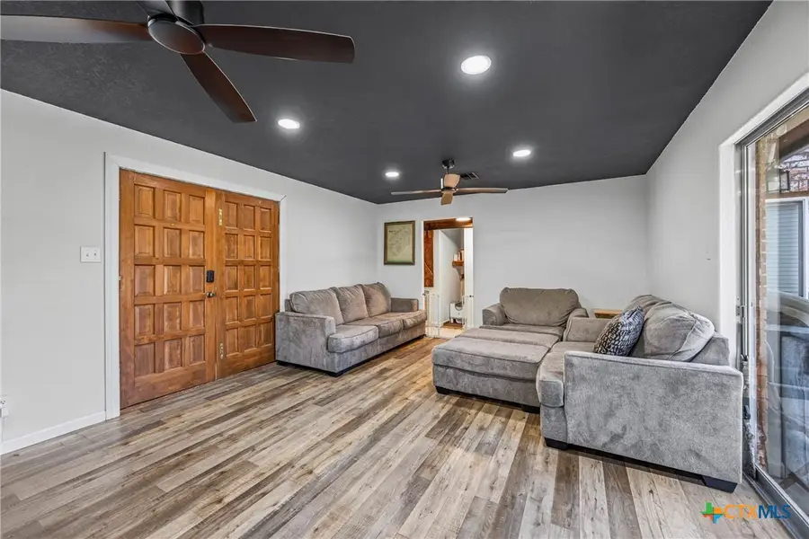 1304 Walker Street, Gonzales, TX 78629 - #3