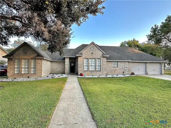 203 Chimney Rock Drive, Victoria, TX 77904