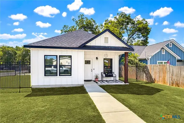 303 Pine Street, Luling, TX 78648