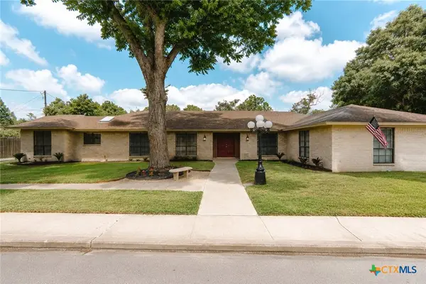 1801 N Main Street, Victoria, TX 77901