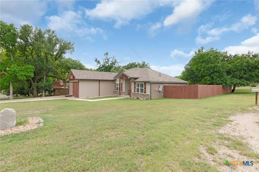 1202 S Willis Street, Lampasas, TX 76550 - #3