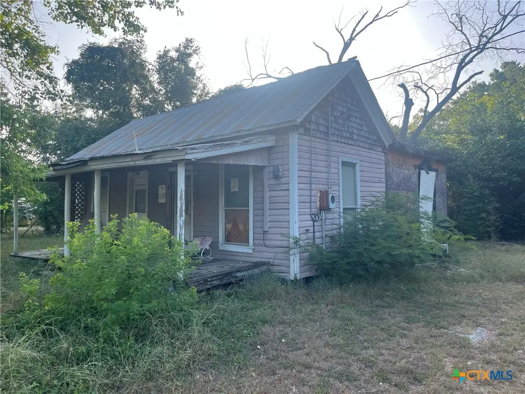 710 S College Avenue, Cameron, TX 76520 - #1