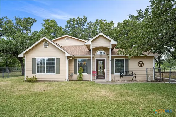 7135 Brown Road, Flatonia, TX 78941