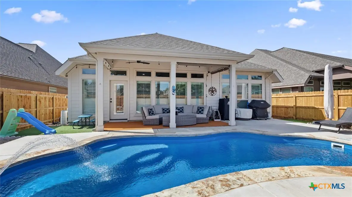 2152 Pioneer Pass, Seguin, TX 78155 - #1