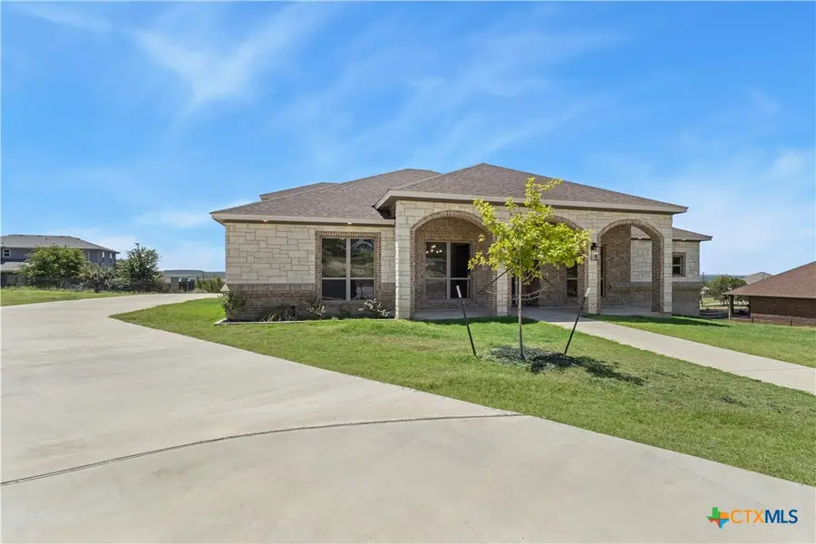 104 Cedar Bluff Drive, Harker Heights, TX 76548 - #2