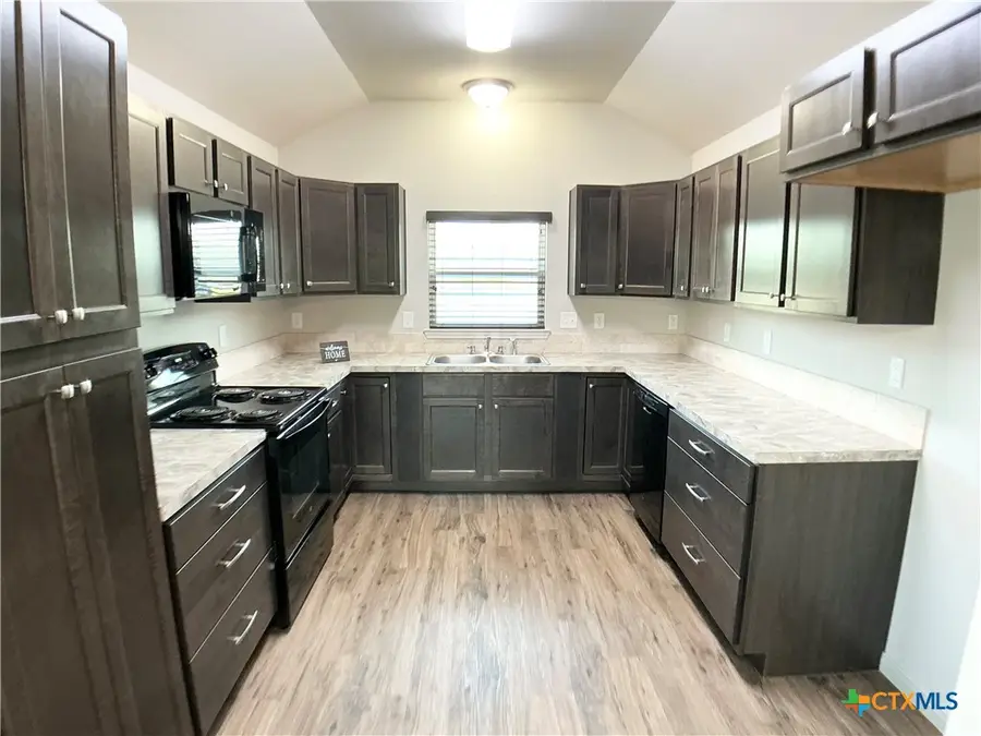 3603 Hanselman Road, Victoria, TX 77901 - #3