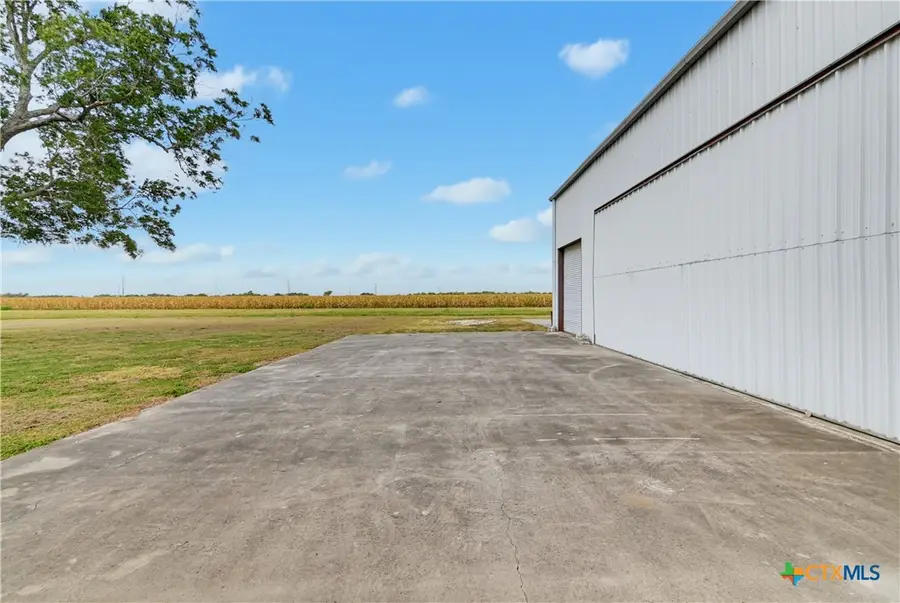 1025 Link Road, Seguin, TX 78155 - #3