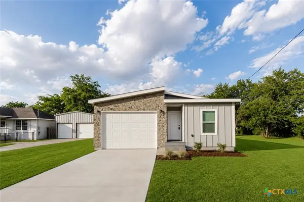 404 Bridge Street, Cuero, TX 77954