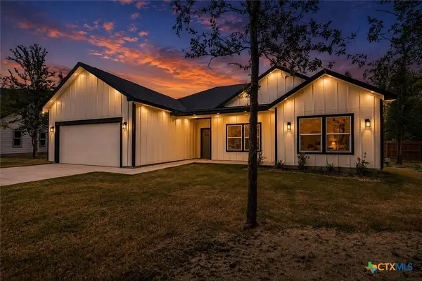 108 Keahi Court, Bastrop, TX 78602