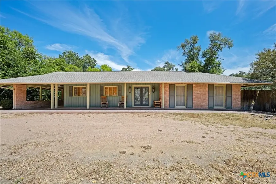 221 E 9th Street, Flatonia, TX 78941 - #3