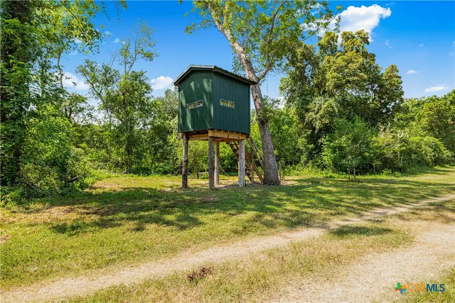 8064 San Antonio River Road, Victoria, TX 77905 - #3