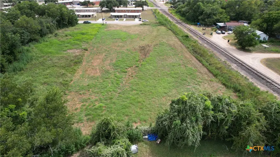 806 & 810 W 7th Street, Cameron, TX 76520 - #2