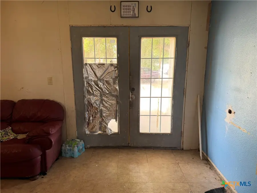 602 W Dallas Avenue, Seadrift, TX 77983 - #3