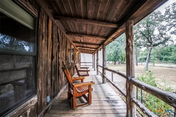 885 Peach Creek Road, Rosanky, TX 78953