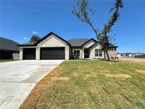 800 Eagle Heights Drive, Salado, TX 76571