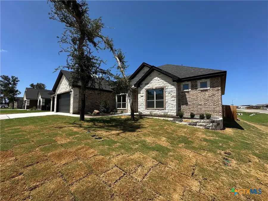 800 Eagle Heights Drive, Salado, TX 76571 - #3