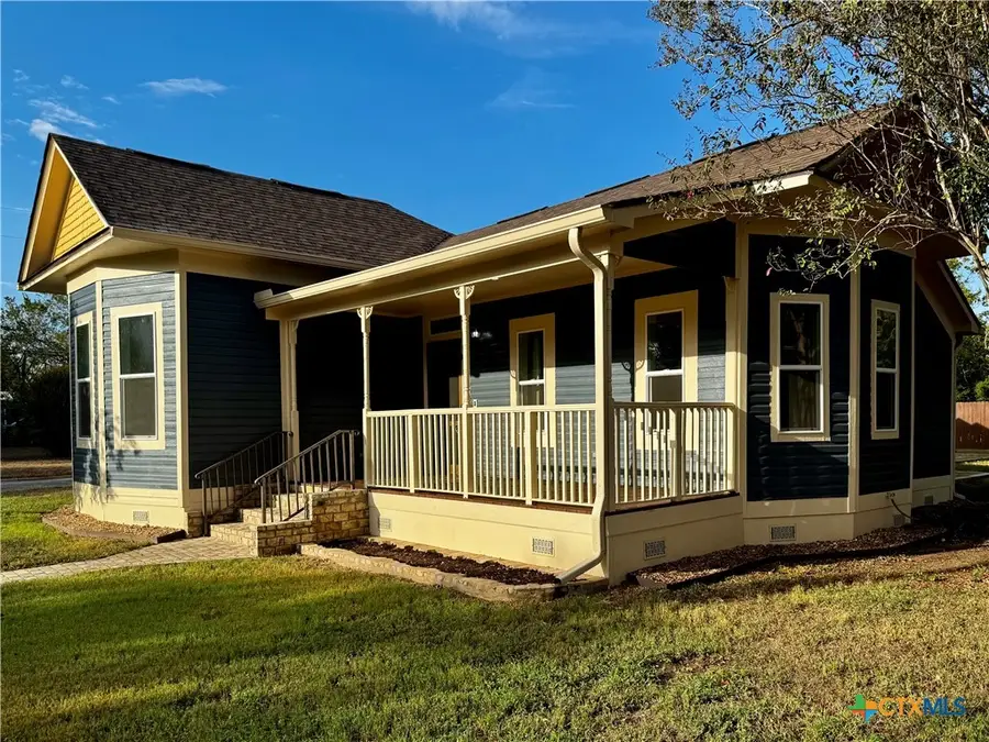 1430 N Hamilton Street, Gonzales, TX 78629 - #3