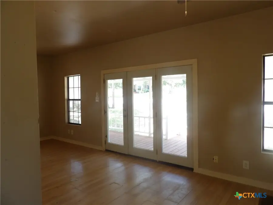 493 W Jahn Street, New Braunfels, TX 78130 - #3