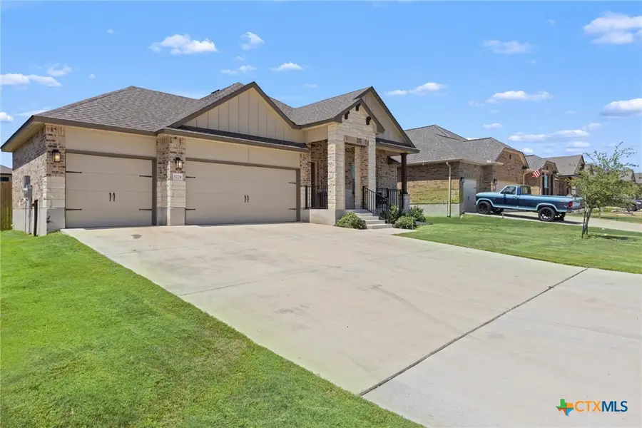 5724 St Charles Drive, Belton, TX 76513 - #2