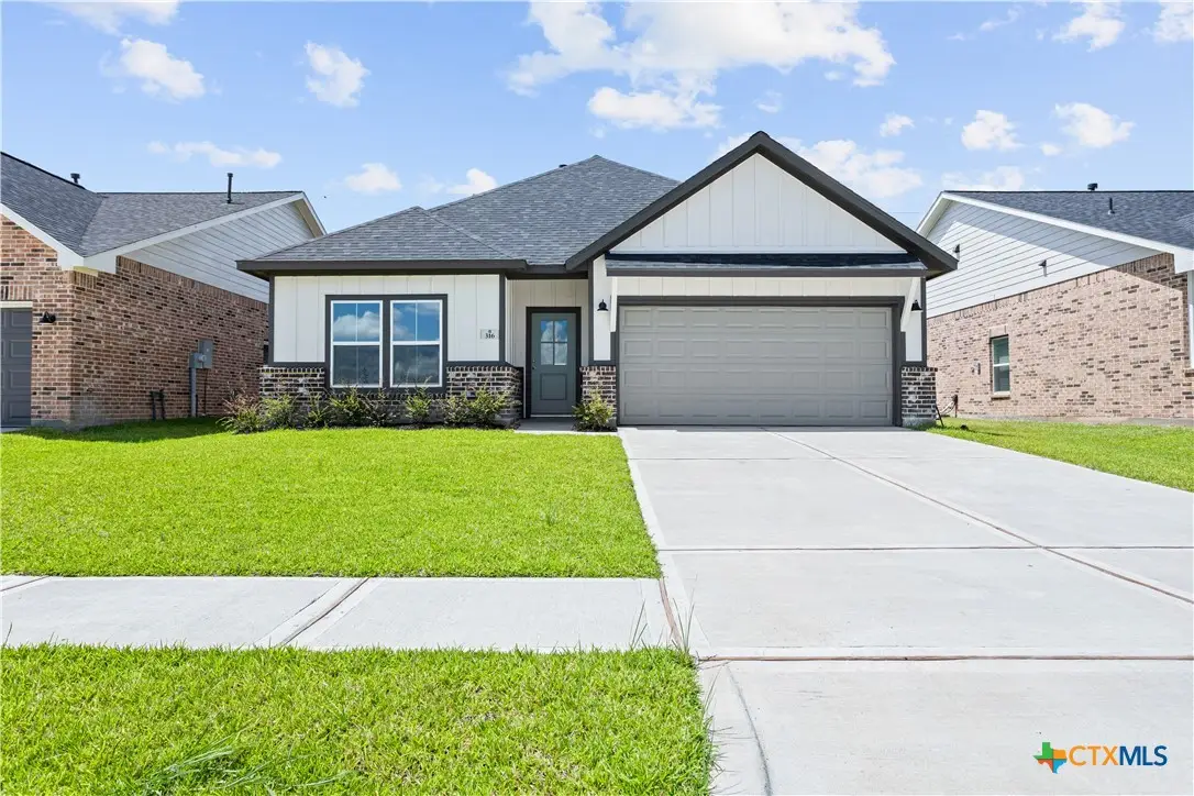 316 Cardinal Drive, Port Lavaca, TX 77979 - #1