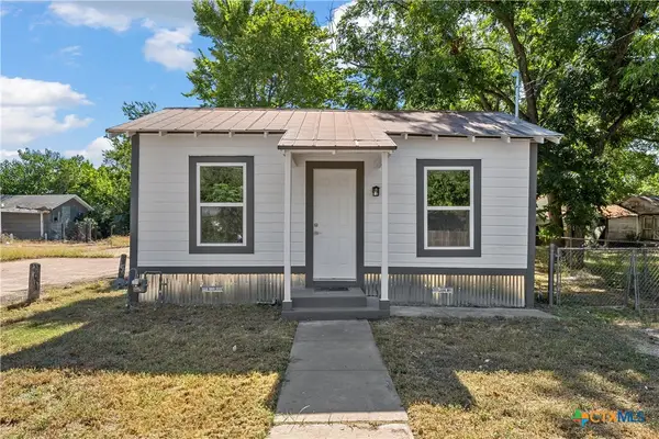 1803 N Fannin Avenue, Cameron, TX 76520