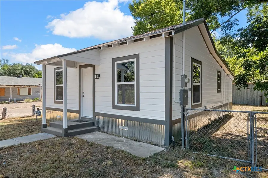1803 N Fannin Avenue, Cameron, TX 76520 - #3