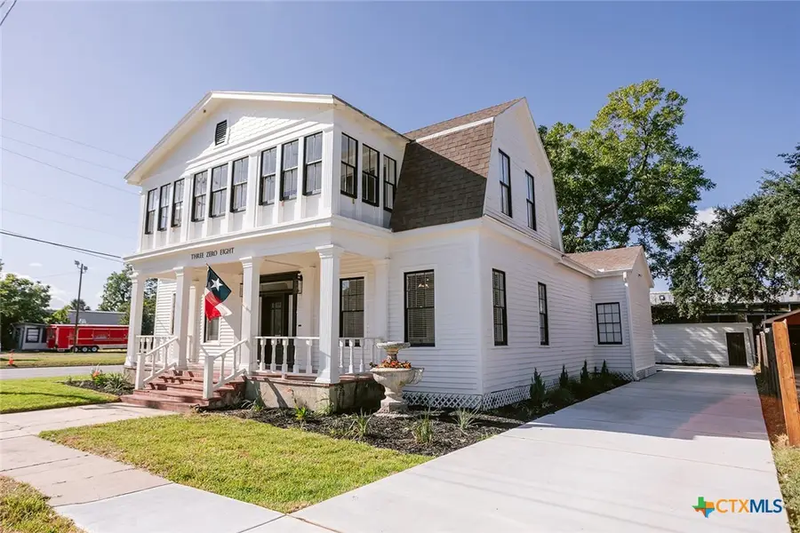 308 W Stayton Avenue, Victoria, TX 77901 - #2