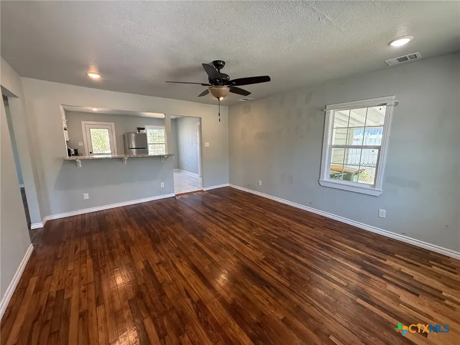 111 N 16th Street, Gatesville, TX 76528 - #3