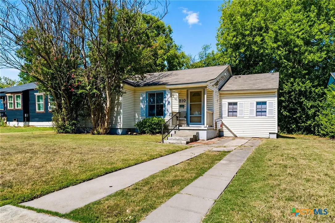810 N 8th Street, Temple, TX 76501 - #1