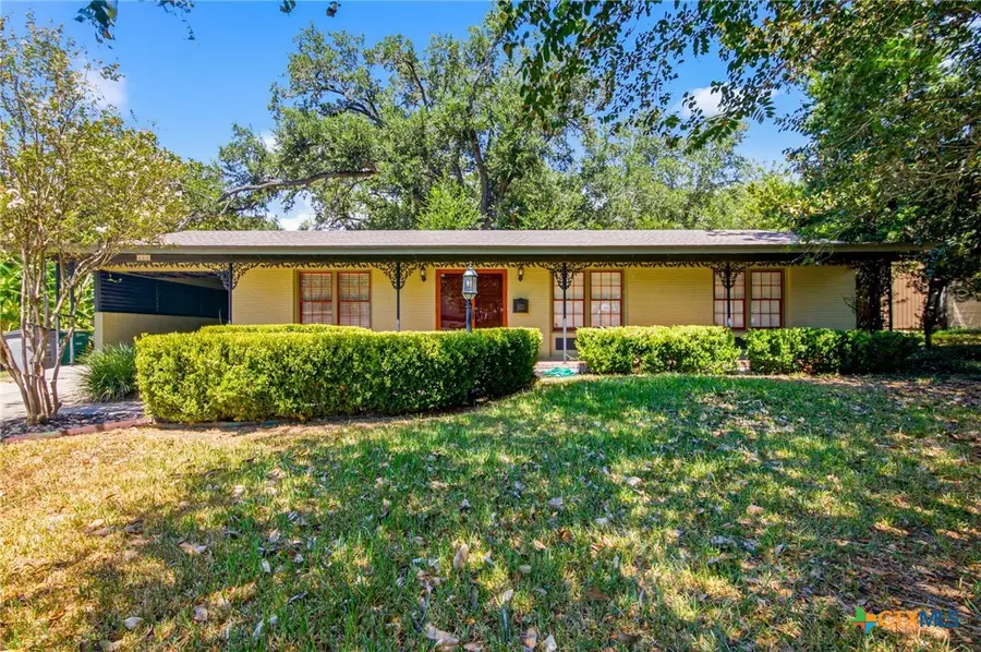404 Cherokee Lane, Victoria, TX 77901 - #2