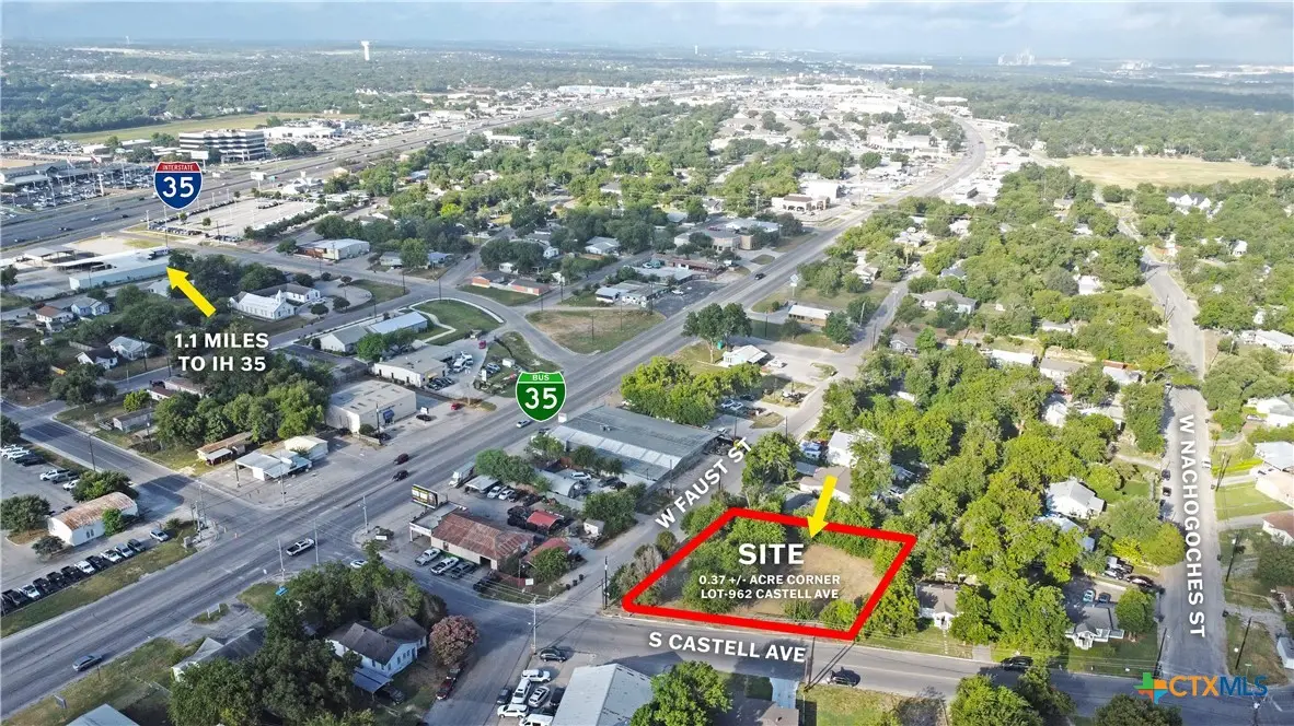 962 S Castell Avenue, New Braunfels, TX 78130 - #1
