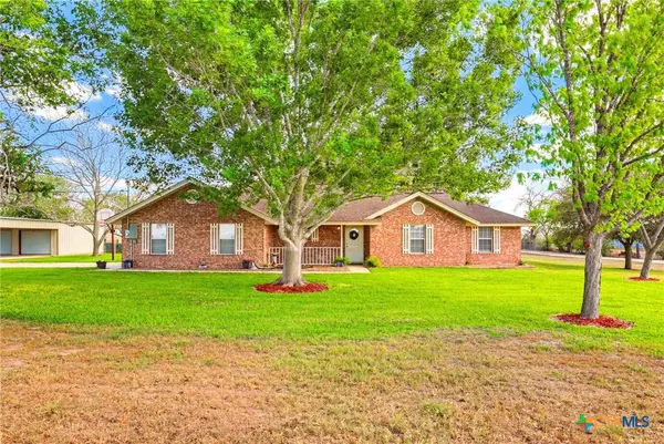 8416 Fm 541, Stockdale, TX 78160