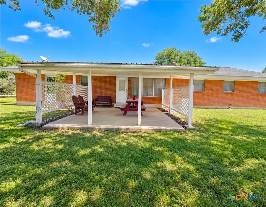 706 N San Patricio Street, Goliad, TX 77963 - #3