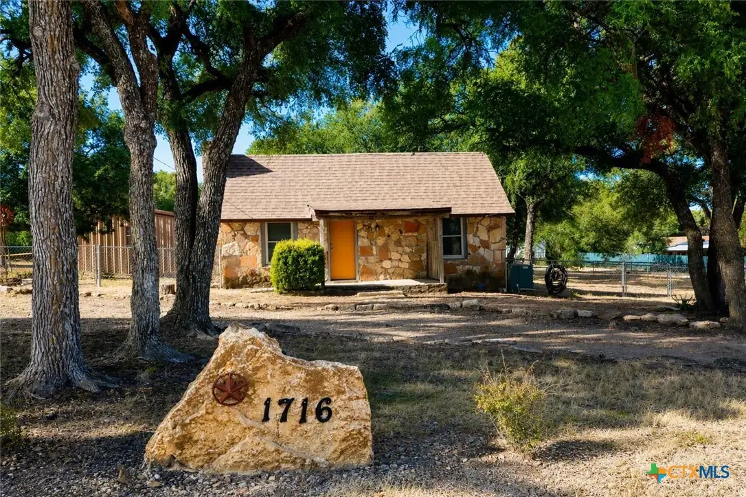 1716 W Main Street, Gatesville, TX 76528 - #1