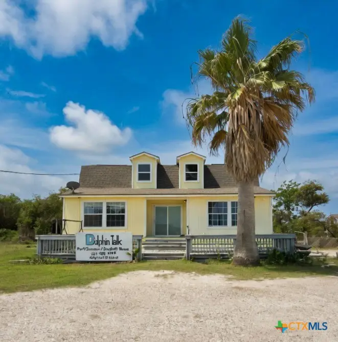 2232 W Monroe Avenue, Port Oconnor, TX 77982 - #1
