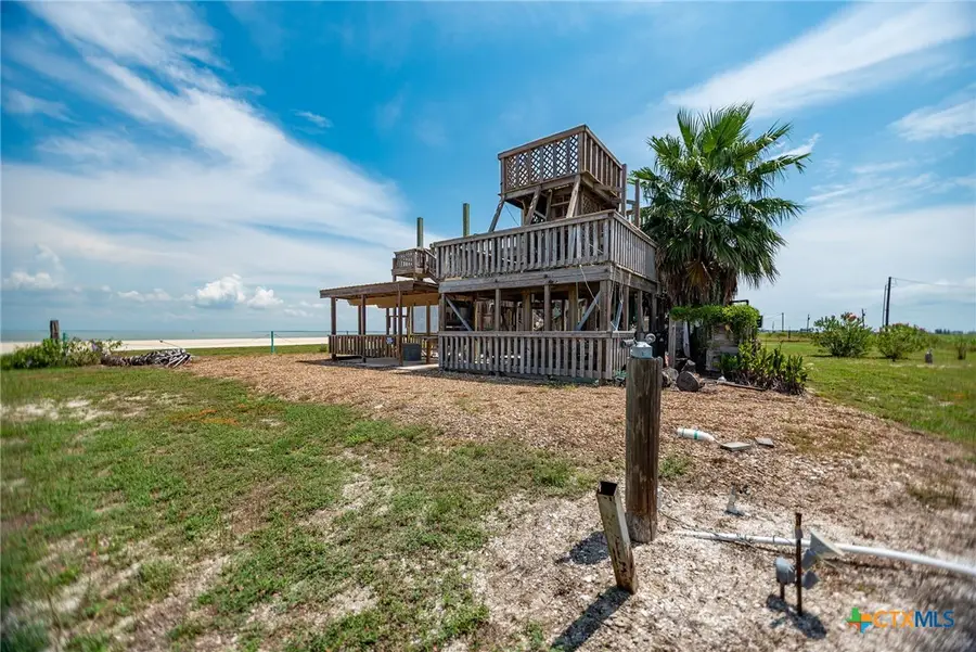 703 N Ocean Drive, Port Lavaca, TX 77979 - #3
