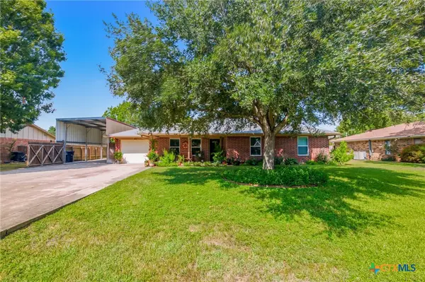 411 Dove Drive, Victoria, TX 77905
