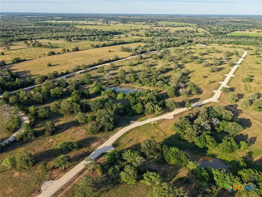 1018 Main Loop Road, Waelder, TX 78959 - #2