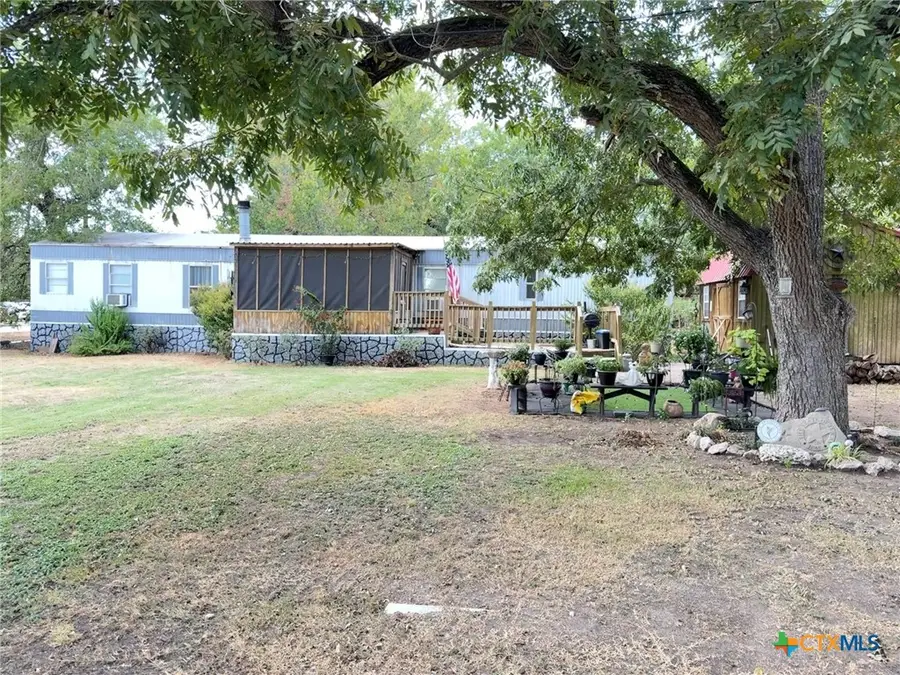 802 N Glass Street, Franklin, TX 77856 - #2
