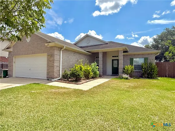 106 Heritage Oak Court, Victoria, TX 77901