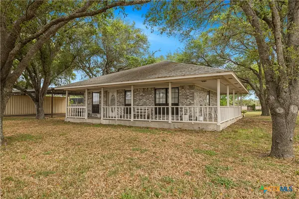 13644 Hwy 87 N, Nursery, TX 77976