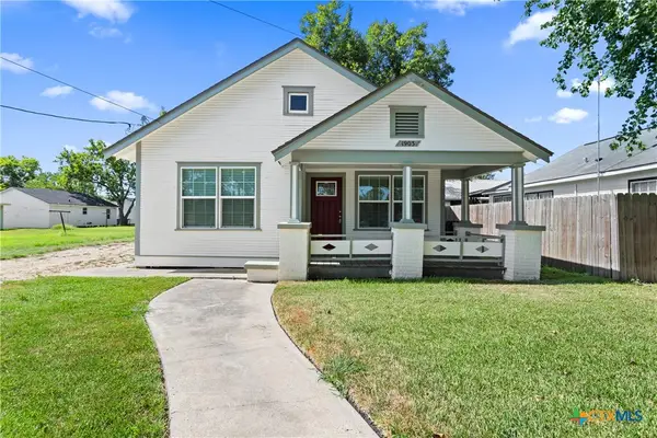 1903 E North Street, Victoria, TX 77901