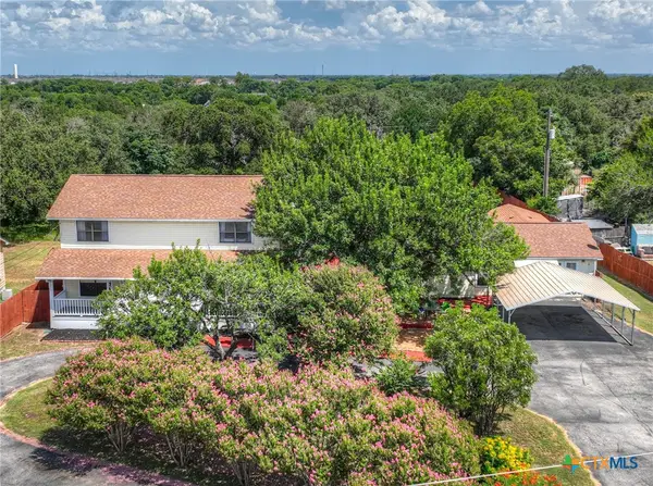 580 E Zipp Road, New Braunfels, TX 78130
