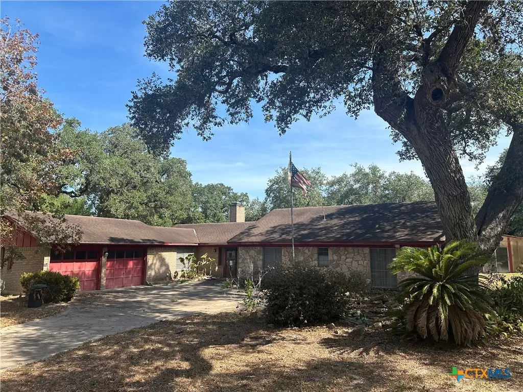 408 Royal Oak Drive, Victoria, TX 77905 - #1