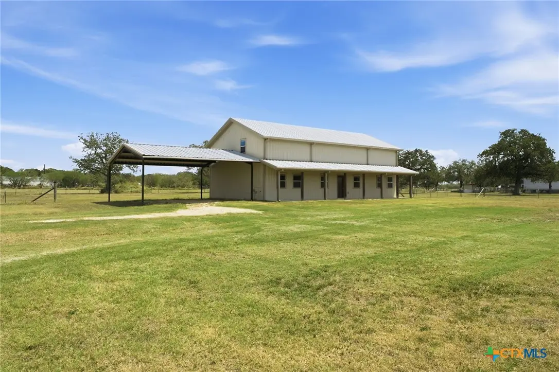 373 Cross Road, Kingsbury, TX 78638 - #1