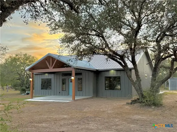 84 Paloma Road, Victoria, TX 77905
