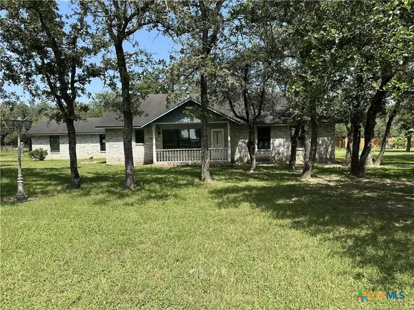 129 S Mcadams Road, Goliad, TX 77963